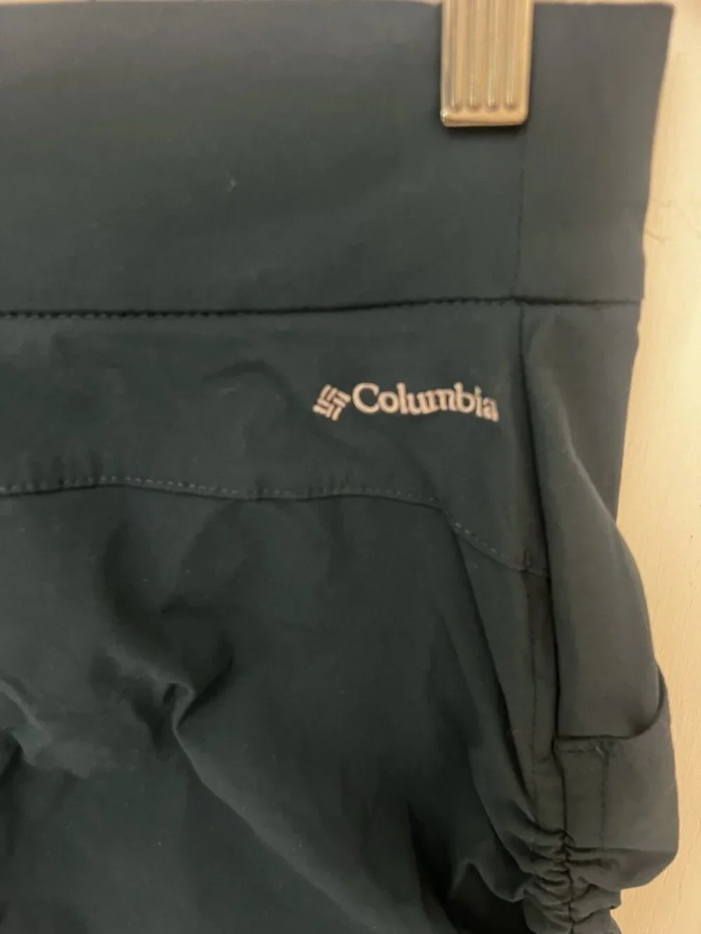 Columbia All Seasons Ruched Skort Large.  B